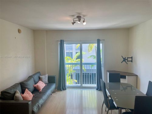 304-2740 Sw 28th Ter, Miami, FL, 33133-3753 | Card Image