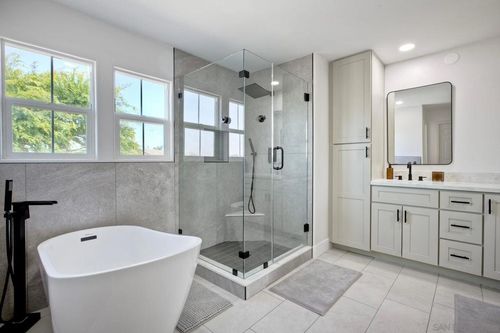 31659 Poppy St, Winchester, CA, 92596-8747 | Card Image