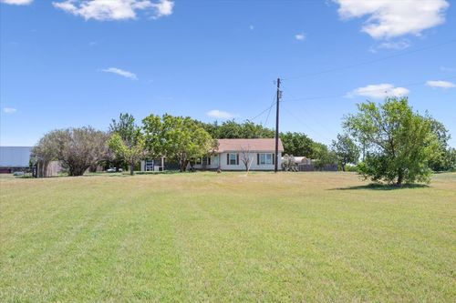 9542 Heritage Pkwy, West, TX, 76691-2147 | Card Image