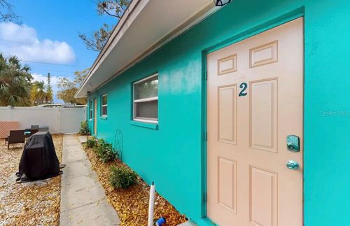 726 Stremma Rd, Largo, FL, 33770-2487 | Card Image