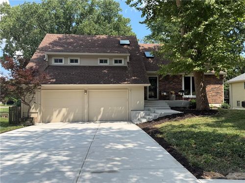 9307 Alden St, Lenexa, KS, 66215-3038 | Card Image