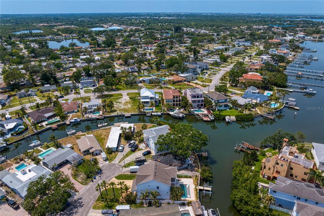 1739 1/2 Bayou Grande Blvd Ne, House other with 4 bedrooms, 4 bathrooms and null parking in St Petersburg FL | Image 89