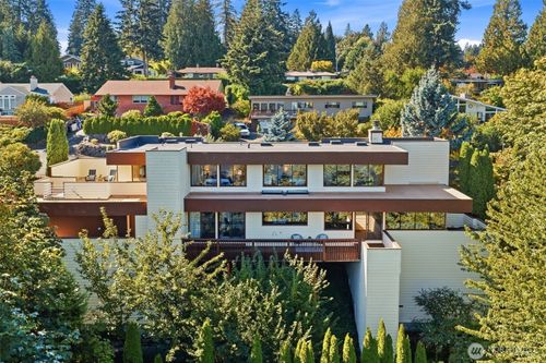 16328 35th Avenue Ne, Lake Forest Park, WA, 98155 | Card Image