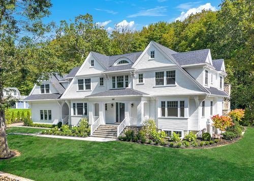 108 Abbott Rd, Wellesley, MA, 02481-6104 | Card Image