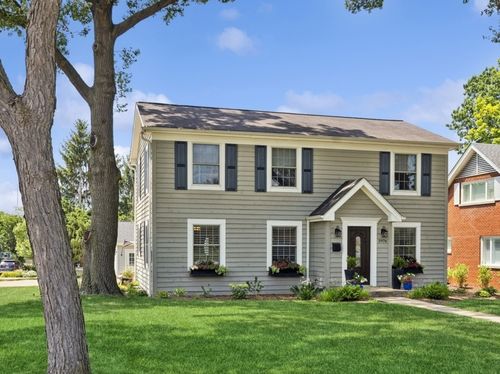 3976 Western Ave, Western Springs, IL, 60558-1042 | Card Image