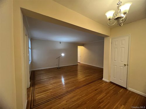 1f-65-74 Saunders St, Rego Park, NY, 11374-4238 | Card Image