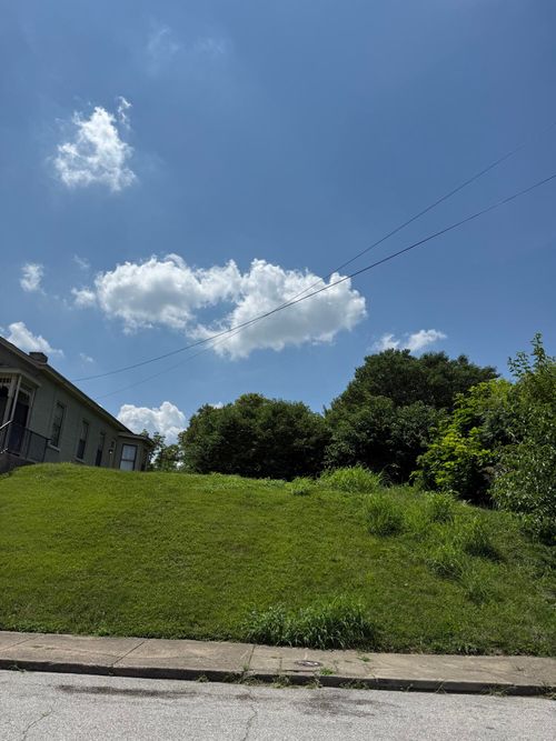 1413 Kendall St, Covington, KY, 41011-3532 | Card Image