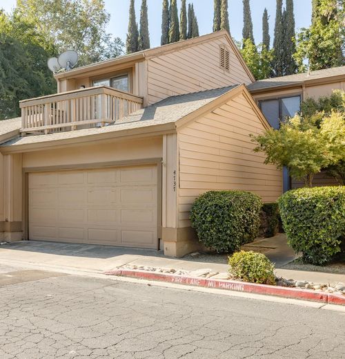 4737 W Iris Ave, Visalia, CA, 93277-0702 | Card Image