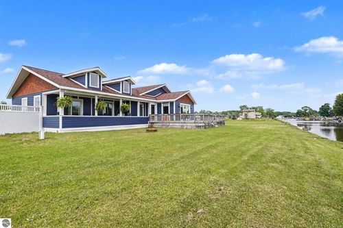 2210 E Lola Ln, Au Gres, MI, 48703-9444 | Card Image