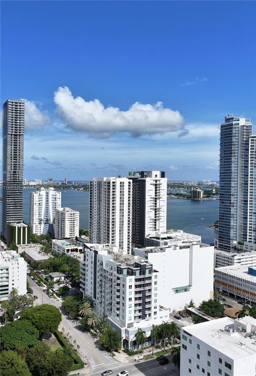 apt-606-2275 Biscayne Blvd, Miami, FL, 33137-5033 | Card Image