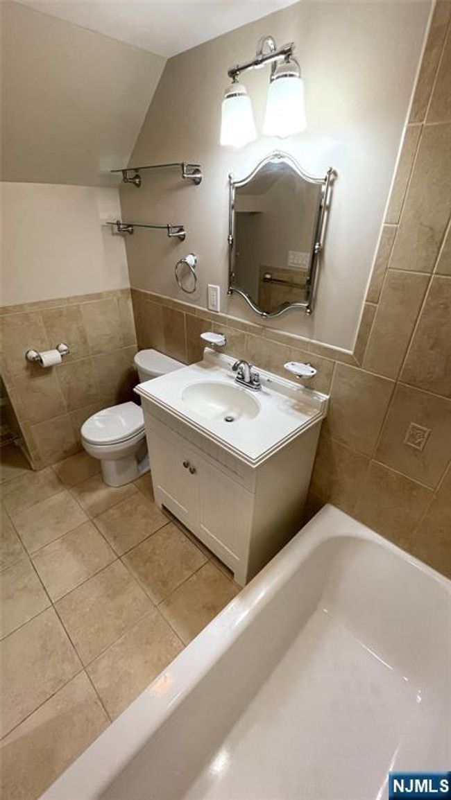 81 Lenox Ave, Home with 1 bedrooms, 1 bathrooms and null parking in Dumont NJ | Image 8