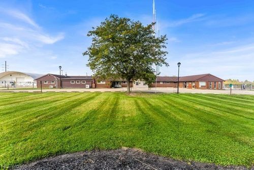 22988 West Road, Wellington, OH, 44090 | Card Image