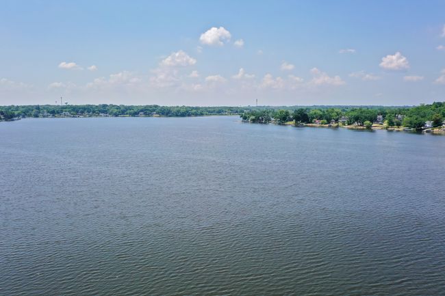 25174 W Lake Shore Dr, House other with 3 bedrooms, 3 bathrooms and 2 parking in Ingleside IL | Image 20