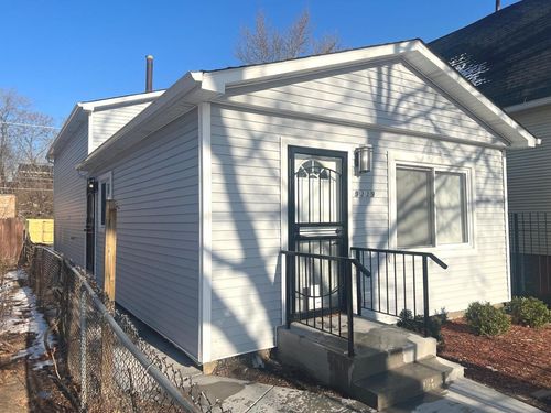 9339 S Burnside Ave, CHICAGO, IL, 60619-7461 | Card Image