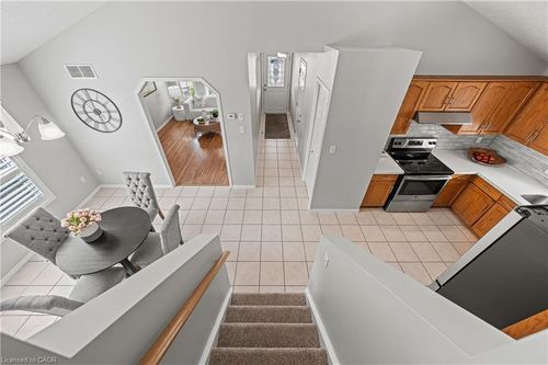 28 Bronwyn Pl, Guelph, ON, N1K1X1 | Card Image