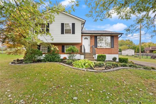 4105 Stone Pl, New Albany, IN, 47150-2073 | Card Image