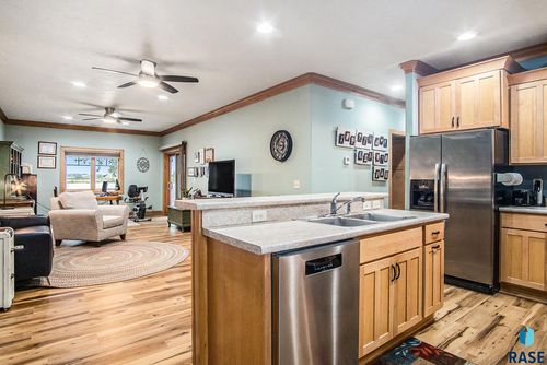 5011 Sunset Blvd Boulevard, Madison, SD, 57042 | Card Image