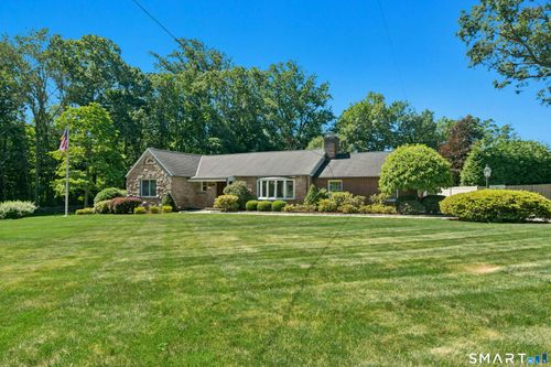 211 Old Norwalk Rd, New Canaan, CT, 06840-6427 | Card Image