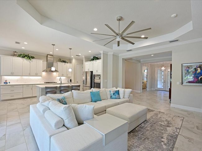 12816 Coastal Breeze Way, House other with 3 bedrooms, 2 bathrooms and null parking in Bradenton FL | Image 13