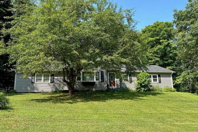 263 North Grove Street, House other with 2 bedrooms, 1 bathrooms and null parking in Rutland Town VT | Image 2