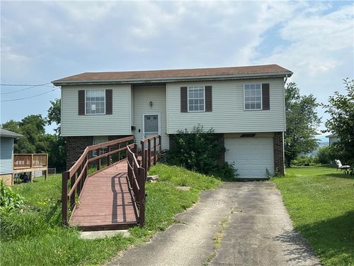 201 N 10th St, Connellsville, PA, 15425-2414 | Card Image