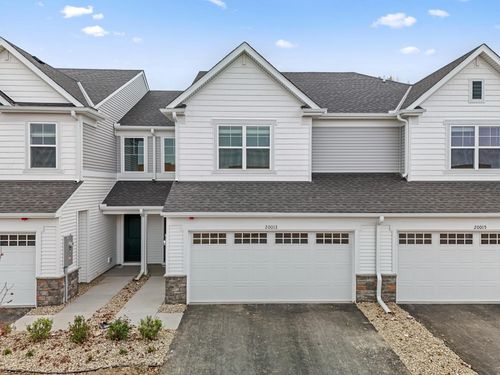 20013 62nd Pl, Corcoran, MN, 55340-1011 | Card Image