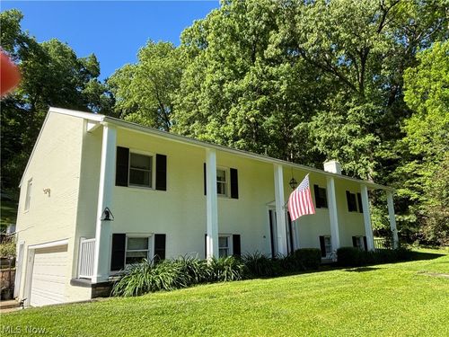 514 Michael Ln Ne, Zoar, OH, 44697-9524 | Card Image