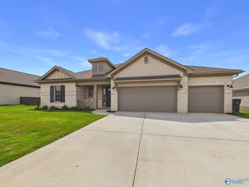 104 Clift Creek Dr, Madison, AL, 35757-3702 | Card Image