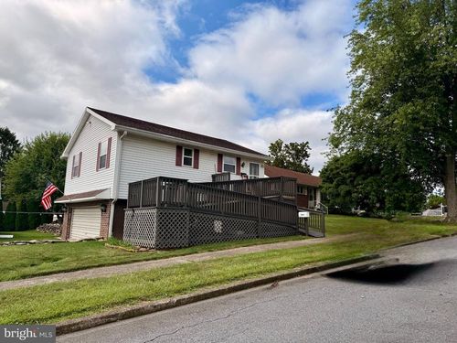 rear-3963 Washington St, BETHLEHEM, PA, 18020-4545 | Card Image