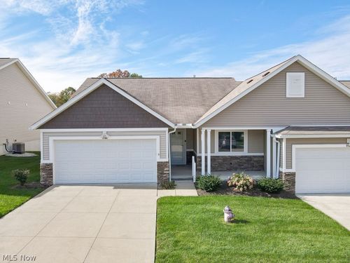 1146 Briarcliff Dr, Akron, OH, 44312-6049 | Card Image