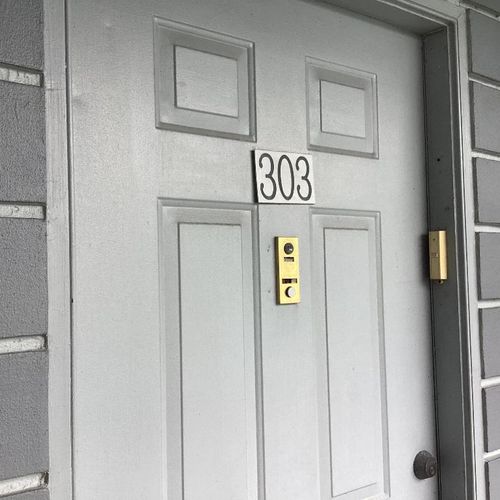 303-15235 Lakes Of Delray Blvd, Delray Beach, FL, 33484-4335 | Card Image