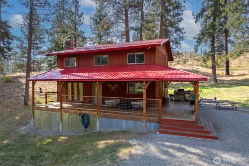 1425 Salmon Creek Rd, Okanogan, WA, 98840-9706 | Card Image