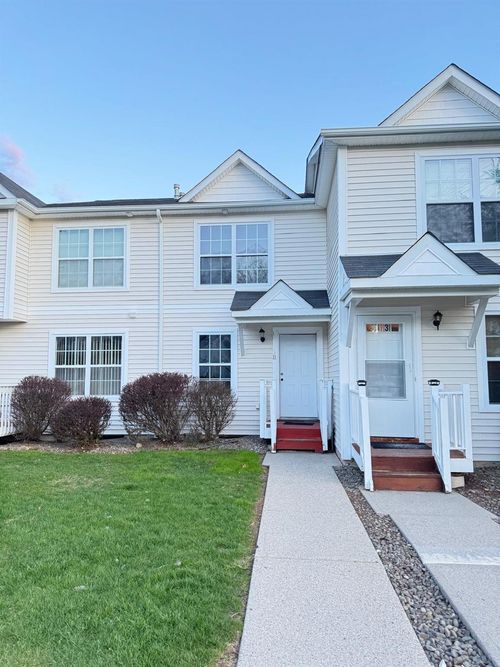 11 Jordan Ln, Middletown, NY, 10940-1603 | Card Image