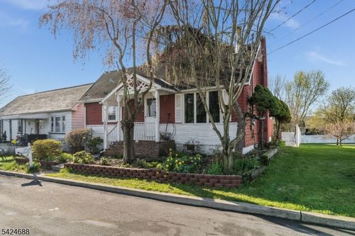 742 South Blvd, Phillipsburg, NJ, 08865-4650 | Card Image