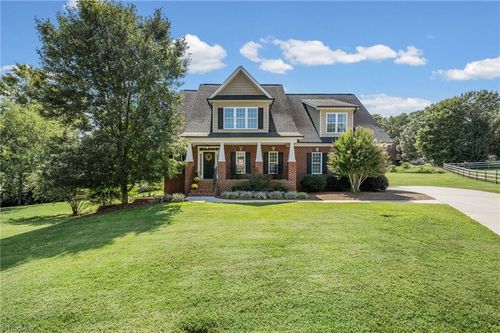 198 Meadows Edge Dr, Advance, NC, 27006-6001 | Card Image