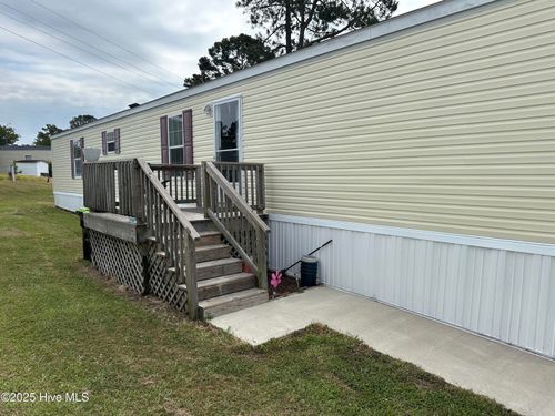 449 Frances St, Jacksonville, NC, 28546-5113 | Card Image
