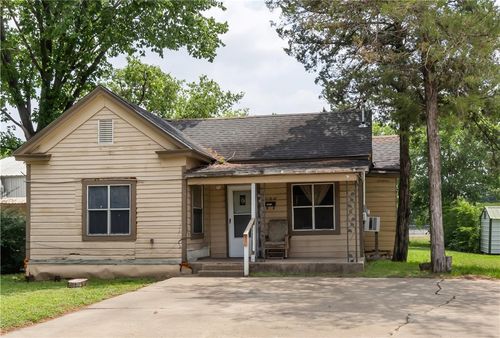 905 N Parker Ave, Bryan, TX, 77803-6701 | Card Image