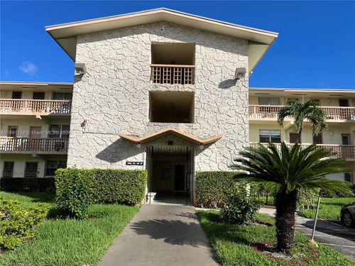 apt-315-1395 Ne 167th St, North Miami Beach, FL, 33162-2793 | Card Image