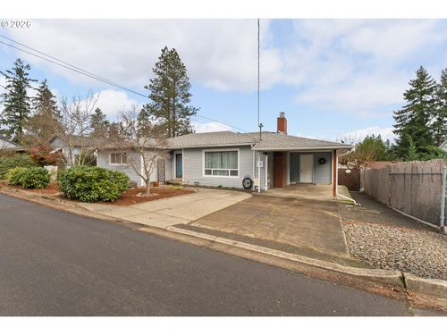 439 W Agee St, Roseburg, OR, 97471 | Card Image