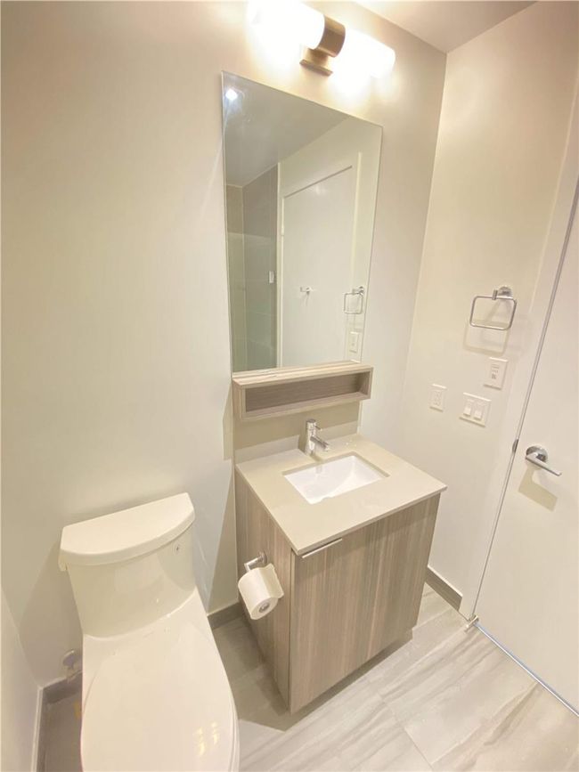 05 - 5 Buttermill Ave, Condo with 2 bedrooms, 2 bathrooms and null parking in Vaughan ON | Image 9