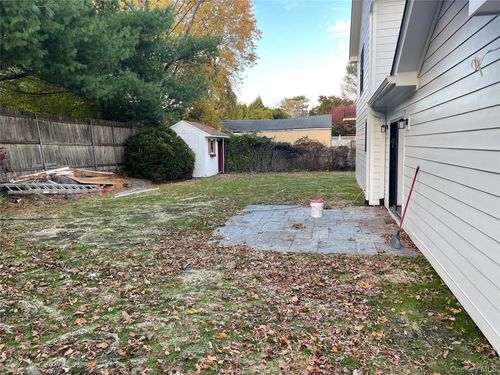 171 Windermere Dr, Yonkers, NY, 10710-2417 | Card Image