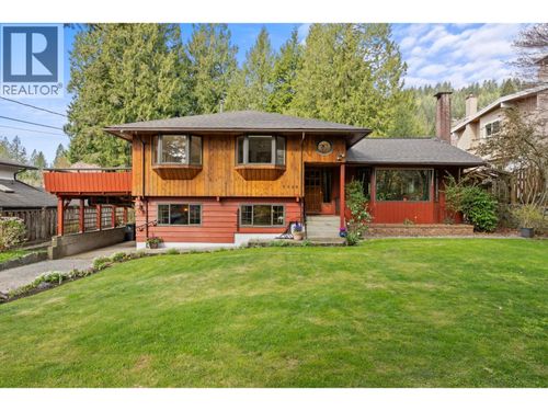 4589 Ramsay Road, North Vancouver, BC, V7K2N6 | Card Image