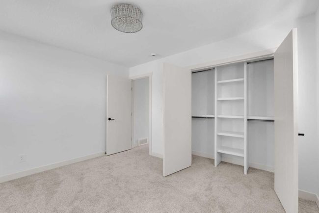 56 Macewan Meadow Way Nw, House other with 3 bedrooms, 3 bathrooms and 4 parking in Calgary AB | Image 12