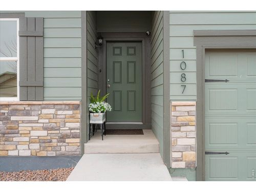 1087 Long Meadows St, Severance, CO, 80550-2893 | Card Image