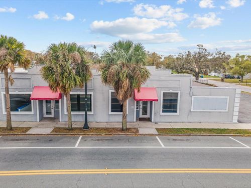 61 W Central Ave, LAKE WALES, FL, 33853-4113 | Card Image