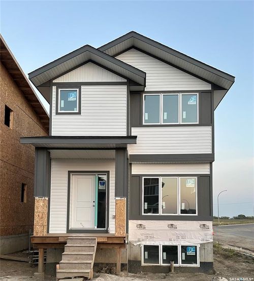 400 Besnard Dr, Martensville, SK, S0K2T1 | Card Image