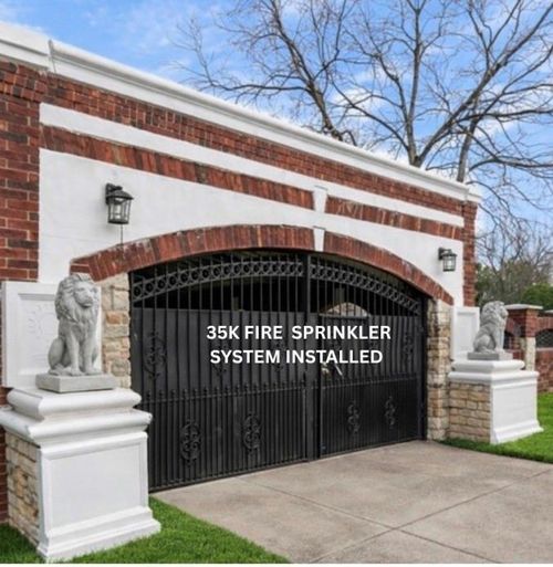 1207 Firnat St, Houston, TX, 77022-2319 | Card Image