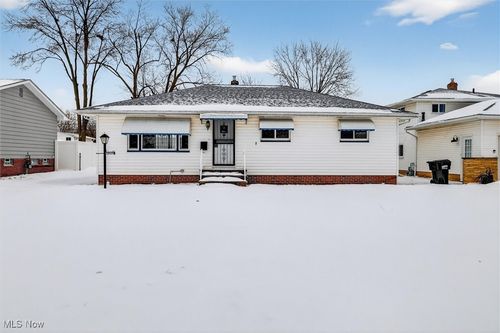 5969 Marra Dr, Bedford Heights, OH, 44146-3024 | Card Image