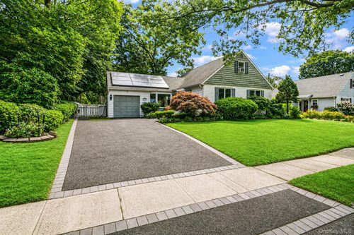 117 Bryan Ave, Amityville, NY, 11701-3334 | Card Image