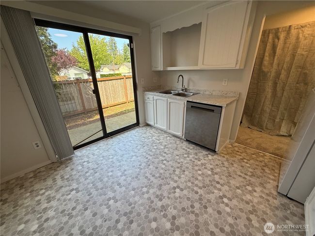 APT-3 - 1017 Ttereve Dr, House other with 2 bedrooms, 0 bathrooms and null parking in Everett WA | Image 6